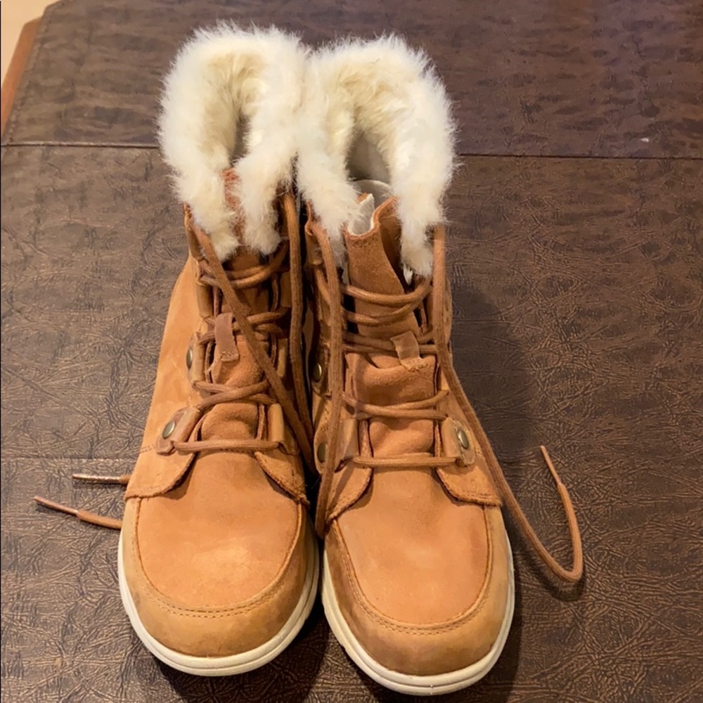 Sorel  Explorer Joan winter boots